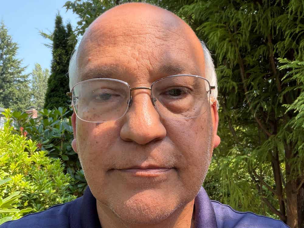 At 65, He Chose ‘Soft Retirement’ — Working Three Days a Week and Taking Longer Vacations ‎