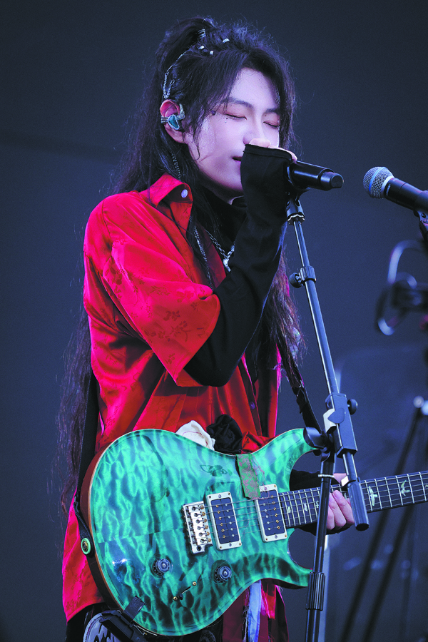 ‎Xian Ke Blends Ancient Chinese Instruments With Modern Rock