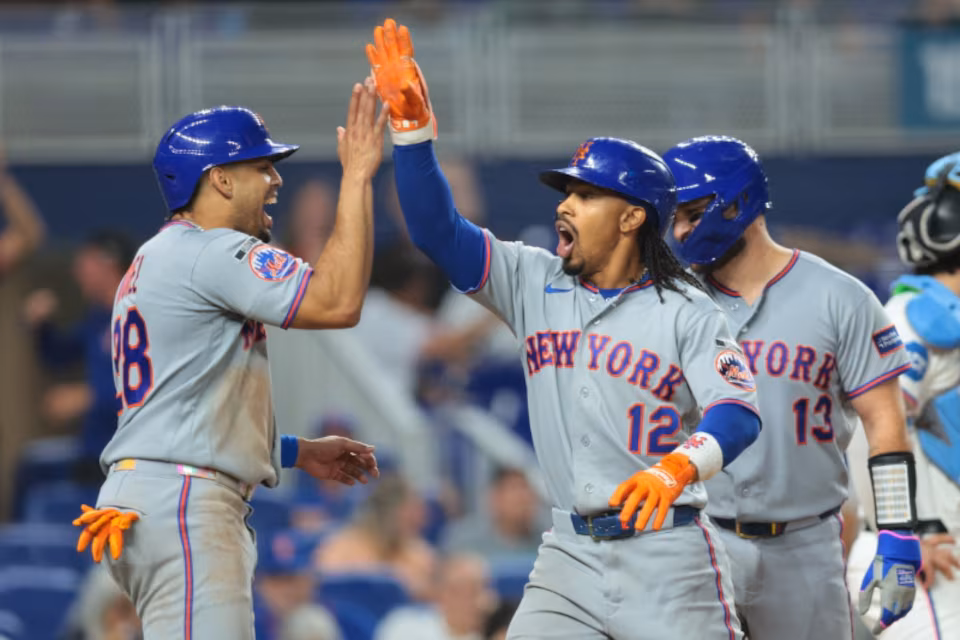 ‎Mets Survive Dramatic Marlins Comeback to Win 15-14 and Complete Sweep