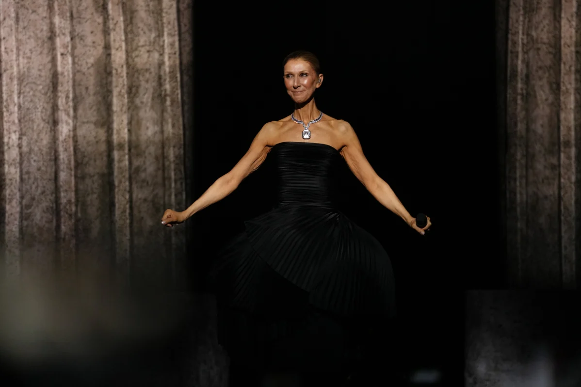 ‎Celine Dion Makes Emotional Comeback With First Full Concert in More Than Six Years