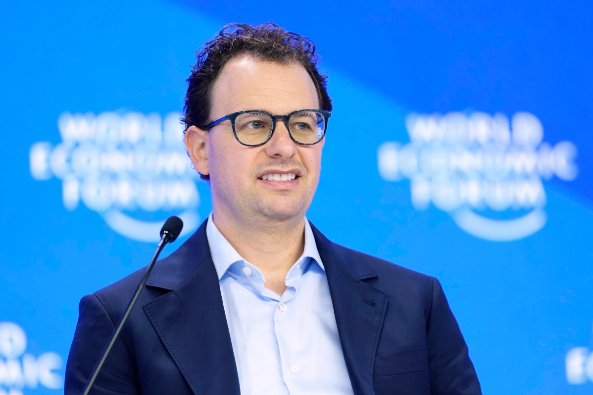 ‎Anthropic CEO Warns AI Could Reach Critical Point Within Months as Calls Grow for Slower Development